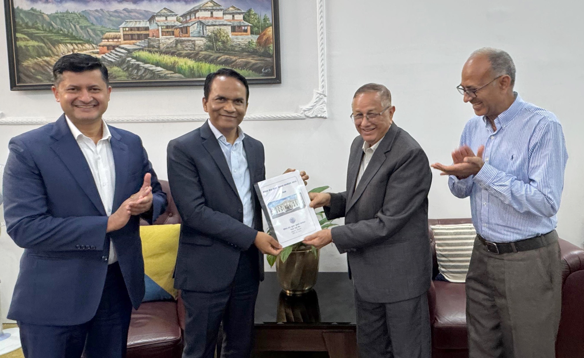 बैंकिङ क्षेत्र सुधार सुझाव प्रतिवेदन: नेपाली मुद्रामा छुट्टै चिह्नदेखि बैंकिङ कसुर ऐन खारेजसम्म