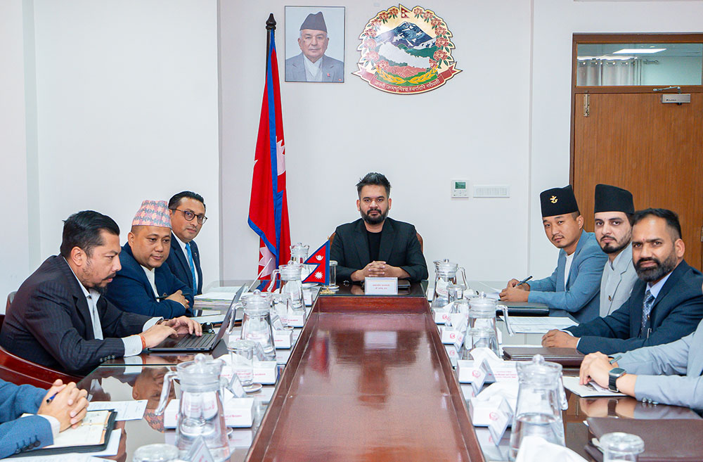 प्रधानमन्त्री र मन्त्रीहरूको सम्पत्ति विवरण सार्वजनिक, कसको कति ?