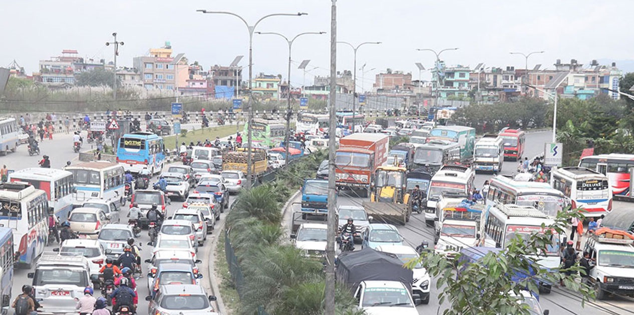सरकारले गर्‍यो सार्वजनिक सवारीसाधनको नयाँ दर्ता रोक्का, प्रदेश र स्थानीय तहलाई पनि परिपत्र