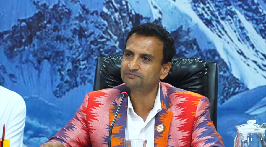 संसदीय समितिको निर्देशन: मुलुकभर स्वच्छ खानेपानी आपूर्ति गर्ने कार्ययोजना १५ दिनभित्र पेस गर्नु