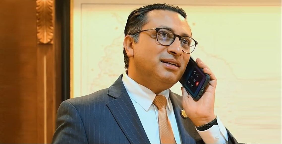 उपहार जित्ने हेमराज र सपनालाई अर्थमन्त्रीको फोन– बिल सुरक्षित राख्नुस्