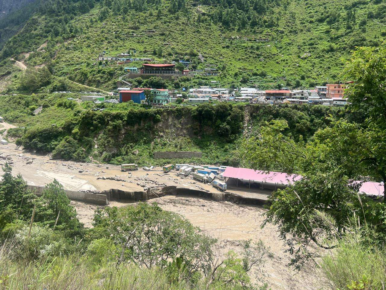 रसुवागढी भन्सारका २५ कर्मचारी सम्पर्कमा, १४ अझै सम्पर्कविहीन, खोजी तथा उद्धार जारी