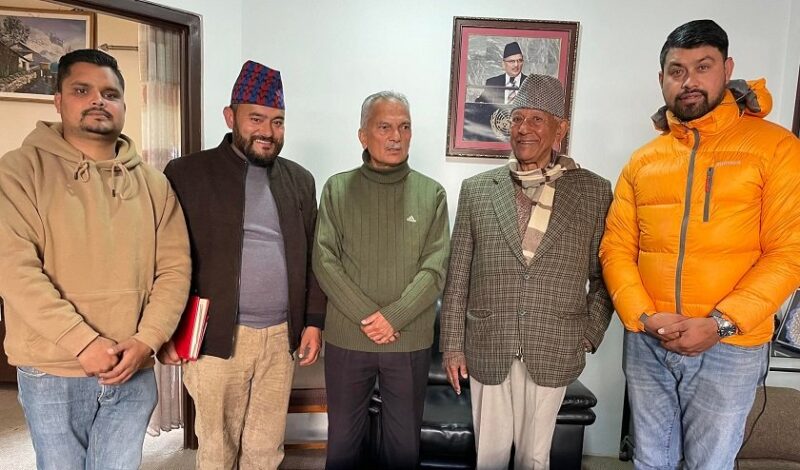बाबुराम भट्टराई र कांग्रेस नेता केसीबीच भेटवार्ता, के भयो कुराकानी ? 2 arjun narshing baburam bhattarai ZIPOZSpYJe